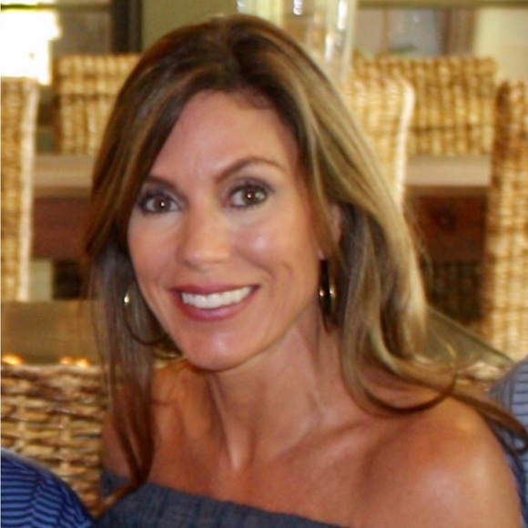 Meet your Posher, Michele - Picture 1 of 1
